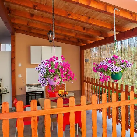 Anita-triple With Terrace Διαμέρισμα *